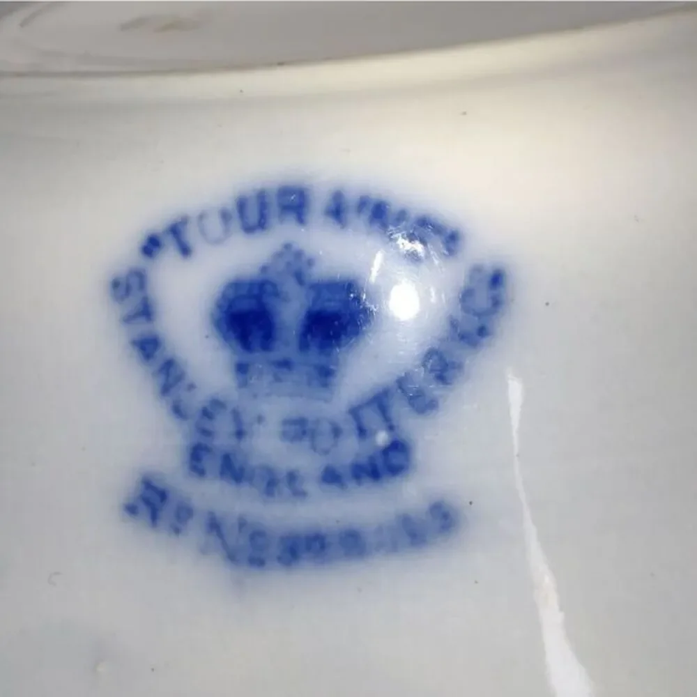 Beautiful antique flow blue soup bowl‎